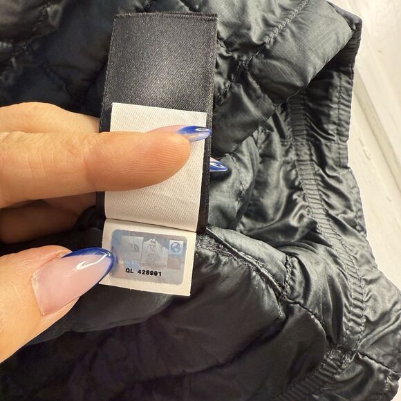 The North Face TNF Thermoball Anorak Black Green Quilted Puffer Jacket Medium M - Picture 5 of 6